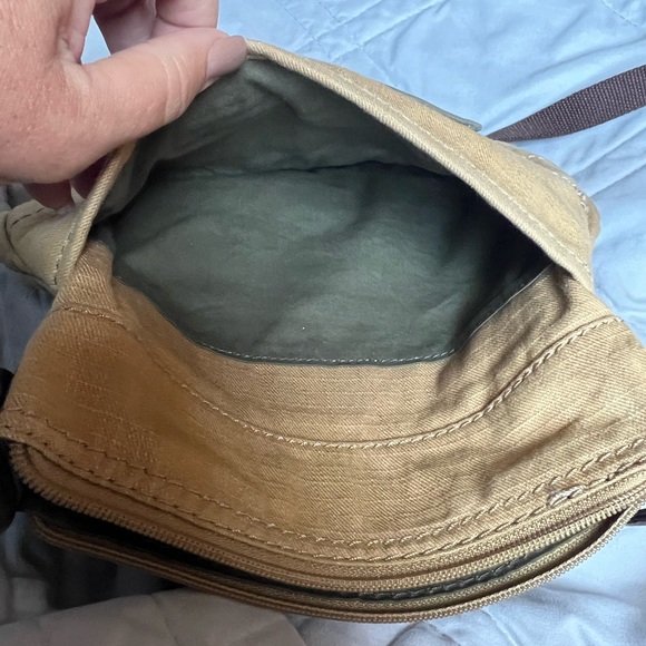 SALE: Crossbody Fossil - Picture 12 of 12